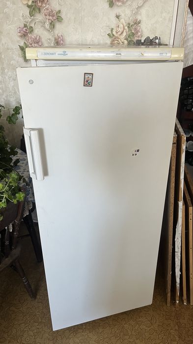 Голям фризер - неработещ