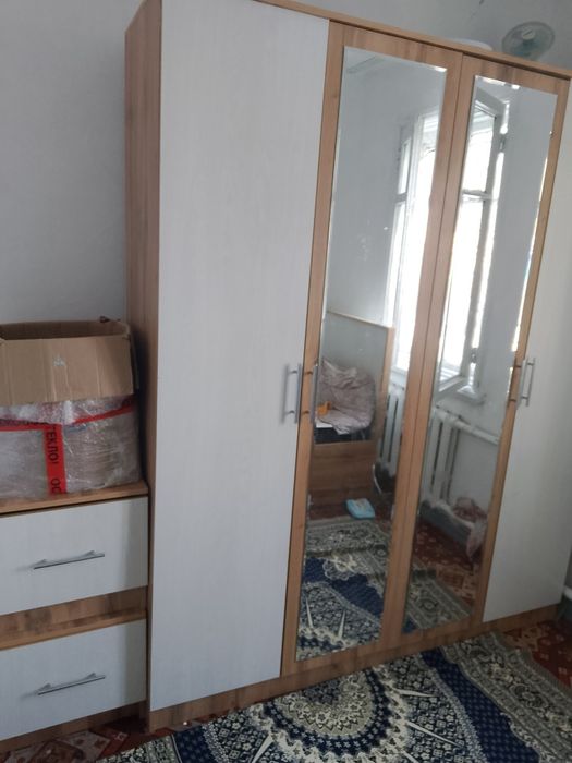 Спальний гарнитур