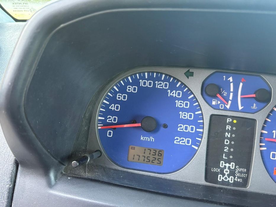 Vând Mitsubishi pinin