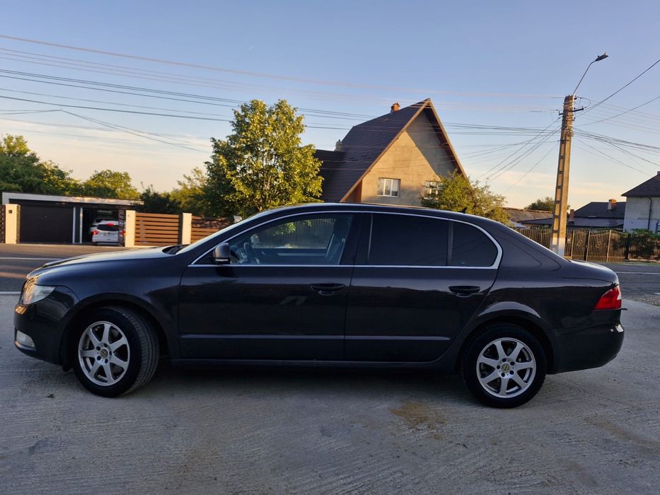Vand Skoda Superb 2.0 Diesel - an 2011 Limuzina