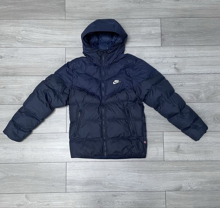 Geaca Nike Storm Fit aproape noua