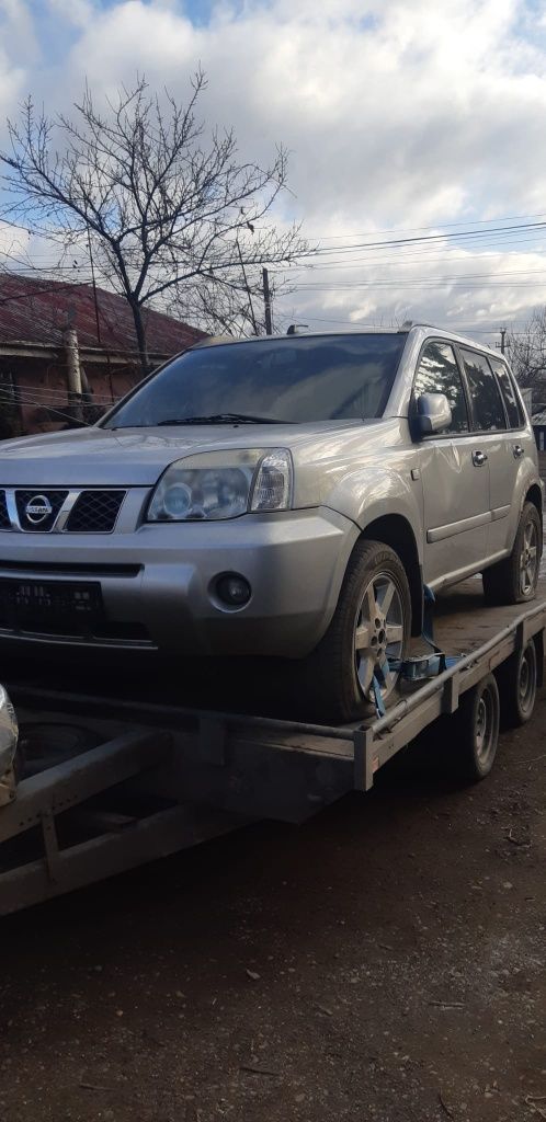 Dezmembrez Nissan X-Trail 2.2dci