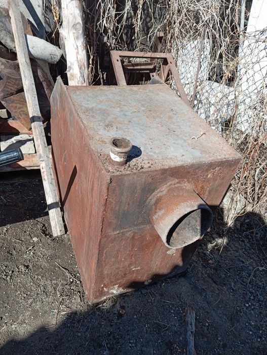 Продам котел , твердотопливный