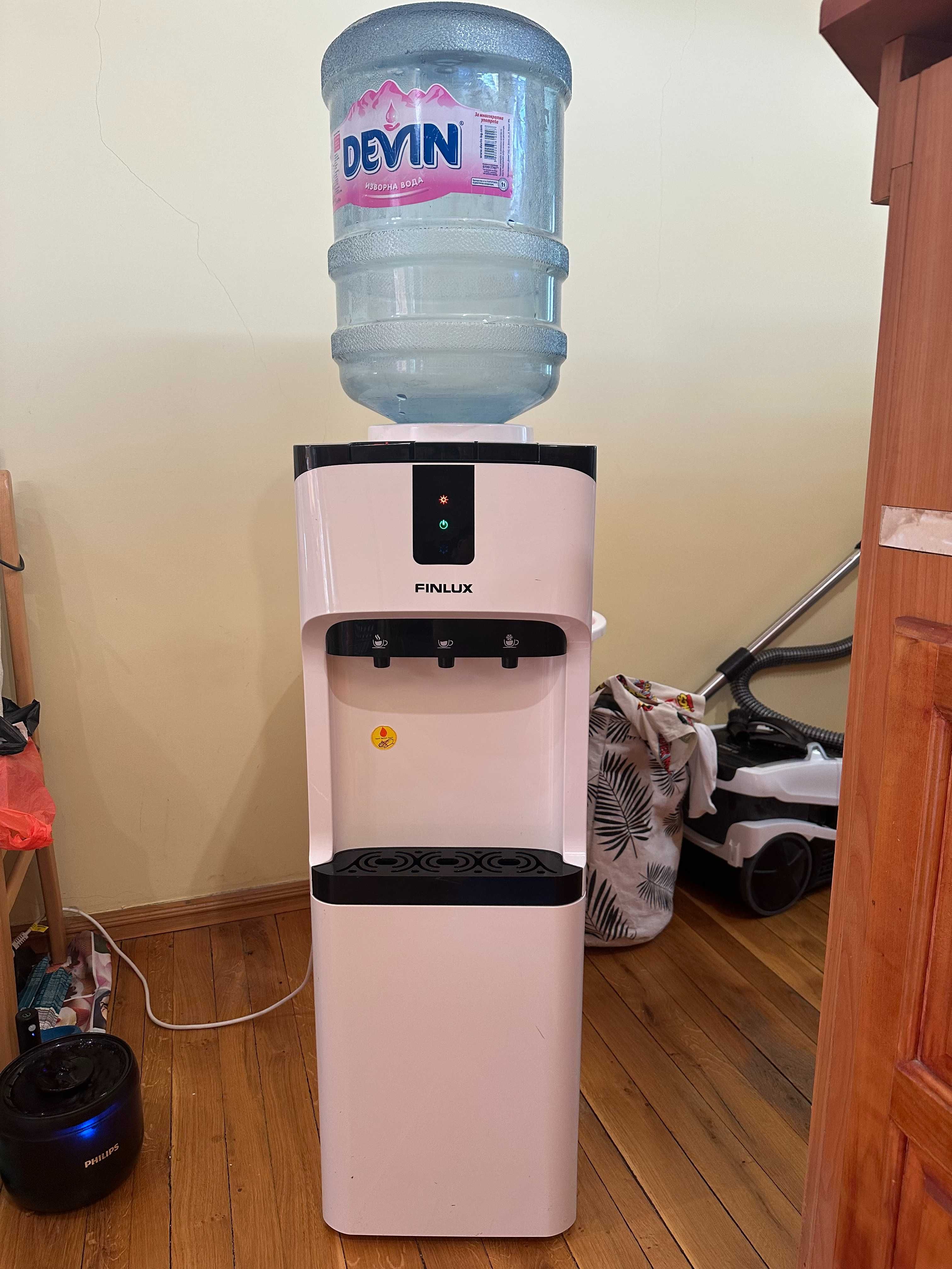 Диспенсър за вода Finlux FWD-1908/FWD-985, електронен , 5л. 500W бял