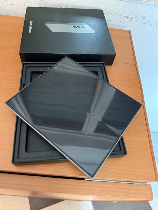 Samsung Z Fold 6,Silver,256gb,Nou