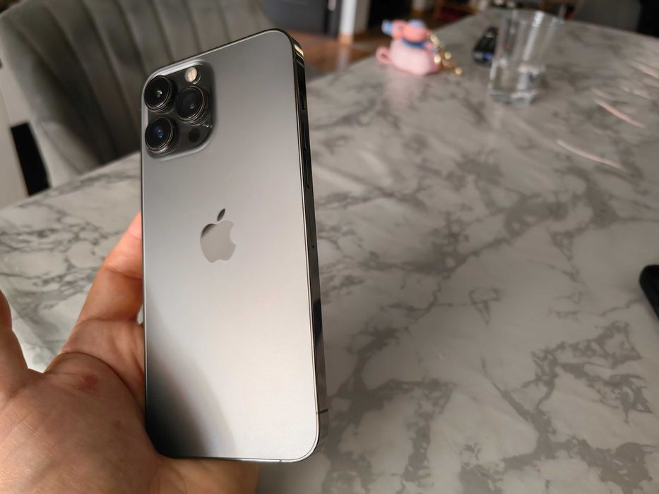 IPhone 13 Pro Max * 256 GB * accept schimburi