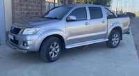 TOYOTA  Hilux 2014 г в. Обем 2.7