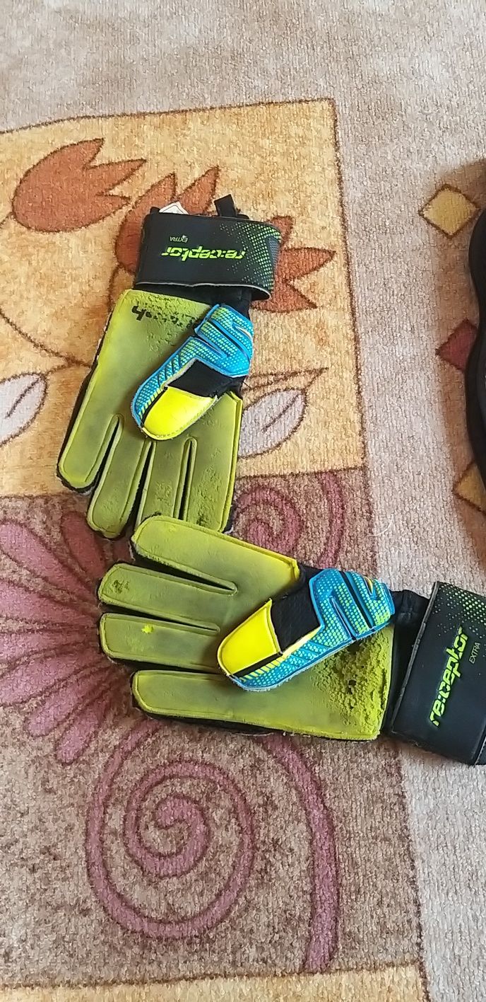 Вратарски ръкавици reusch reactor extra