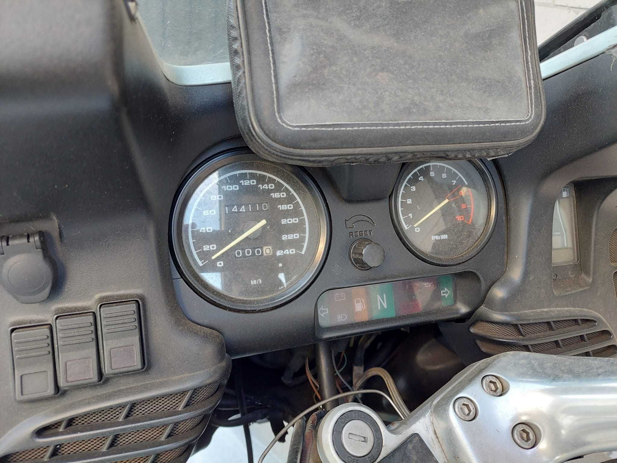 Vand motocicletă,  marca BMV RT1100