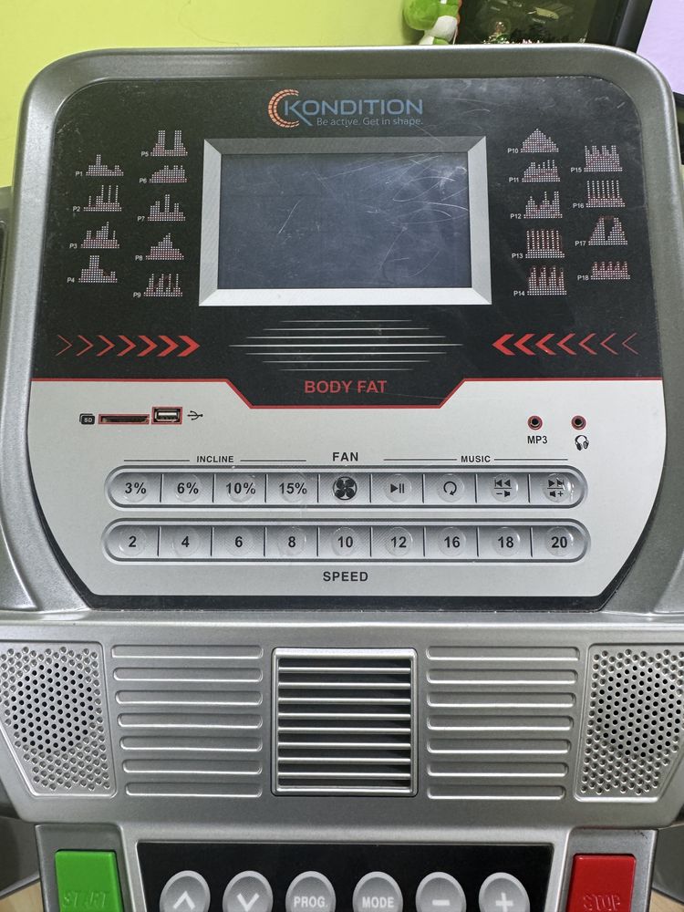 Бягаща пътека Konditio HM-9100 FIT