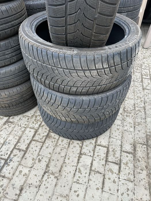 Set 4 anvelope de iarna 255/40/21 Imperial 2023