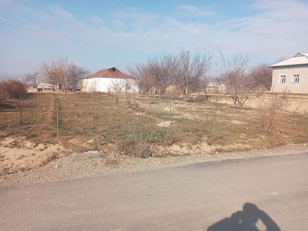 Yer uchastkasi sotiladi. Samarqand viloyati  Qoʻshrabot tumani