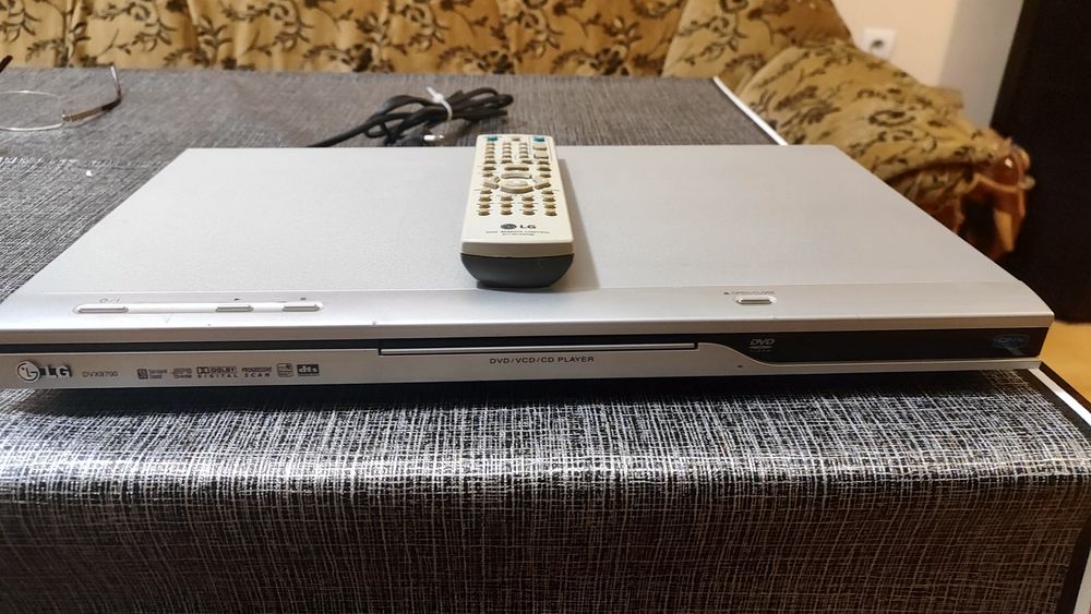 DVD Player LG DVX9700 с оригинално дистанционно