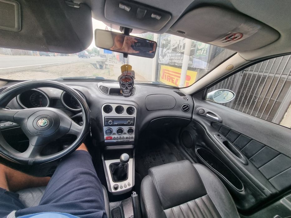 Vând Alfa Romeo 156