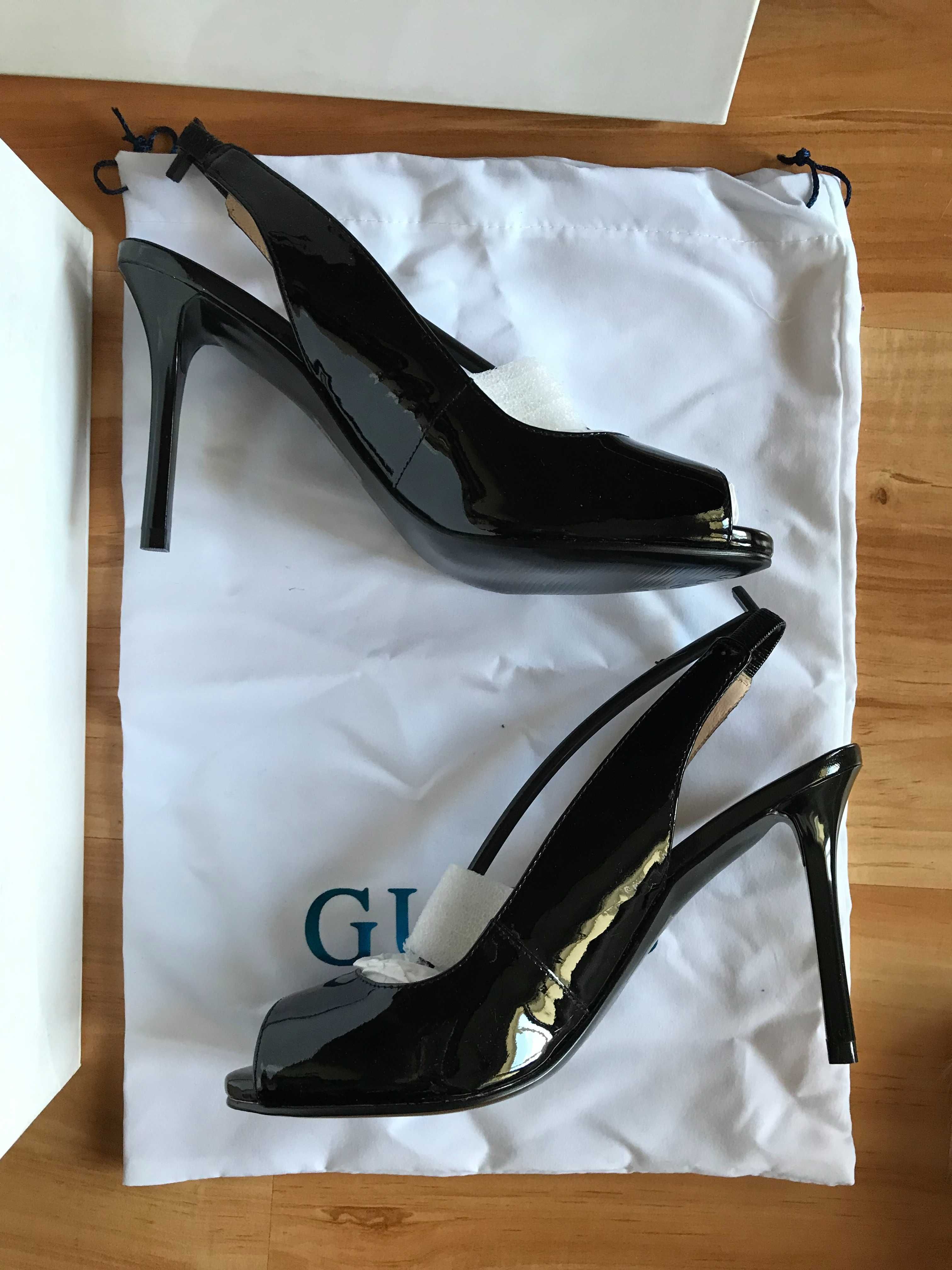Sandale cu toc negre - Guess