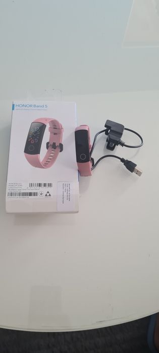 Фитнес гривна Honor band 5
