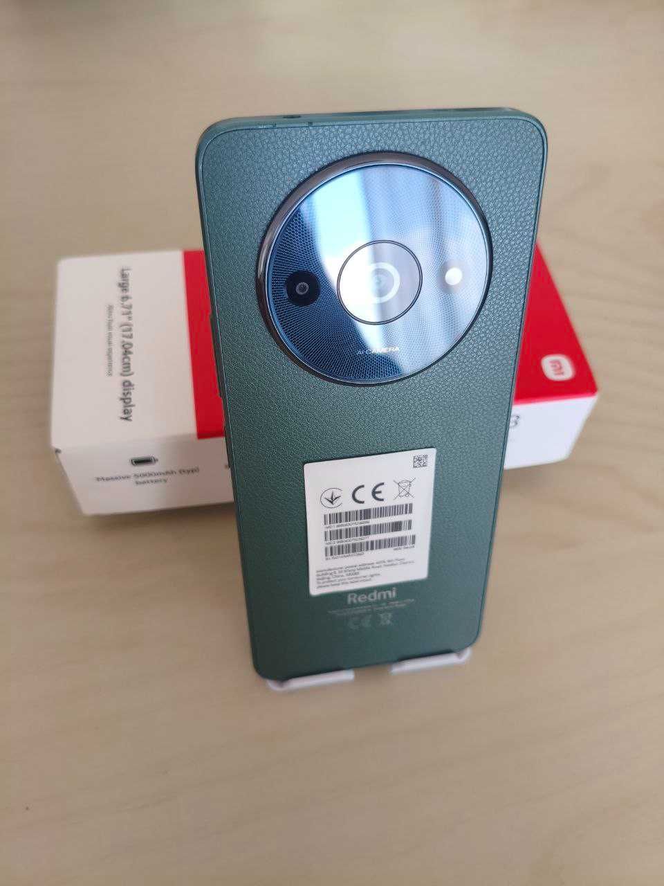 Продавам Xiaomi Redmi A3 64/3GB Forest Green с Гаранция без забележки