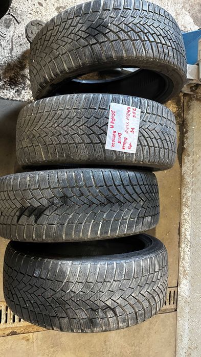 225 45 18 iarna Bridgestone Blizzak LH005 DOT 2622