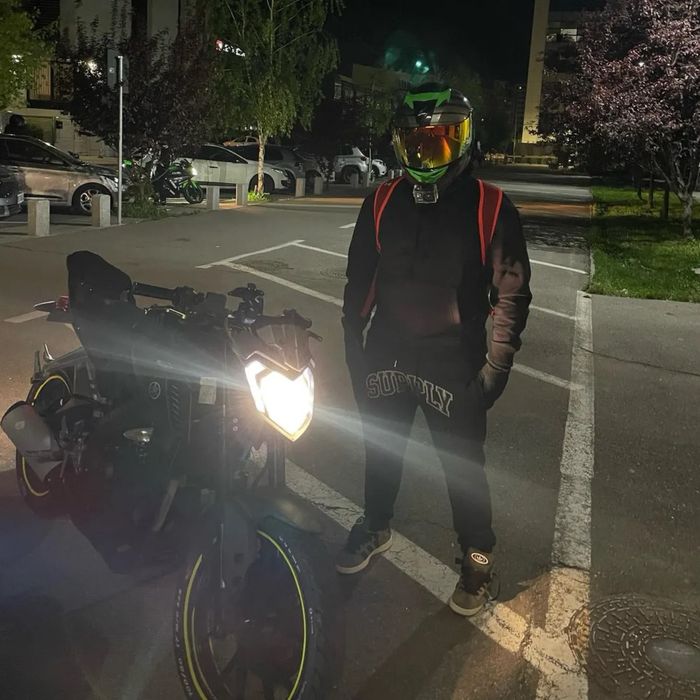 Vand yamaha mt 125 sau schimb cu auto