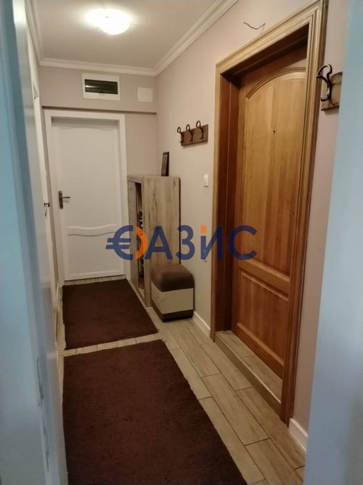 Тристаен апартамент в жилищна сграда, 70 кв.м., Несебър, България, 160