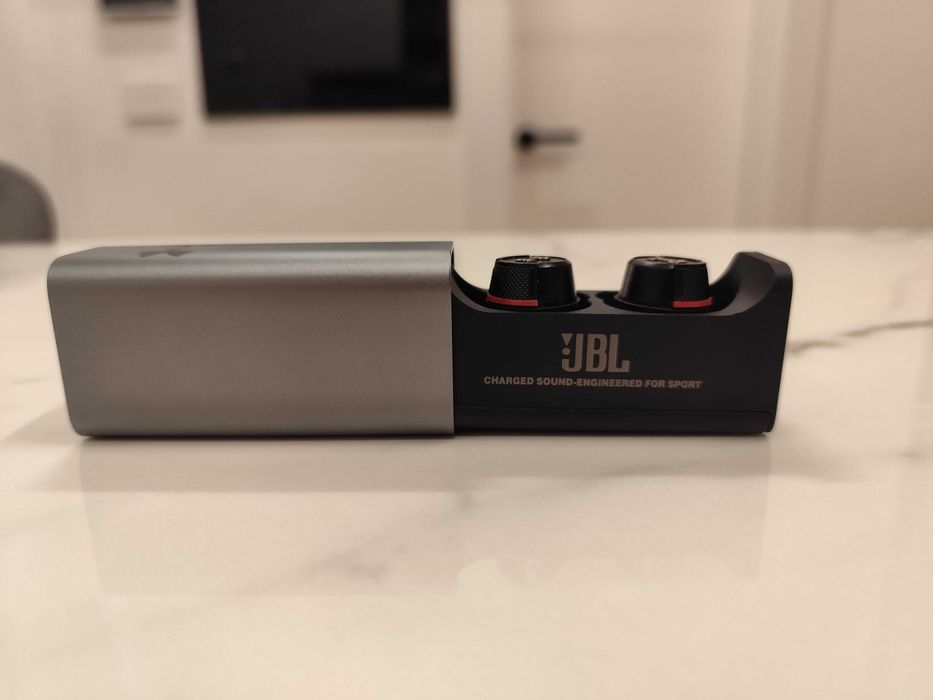 JBL Under Armour слушалки