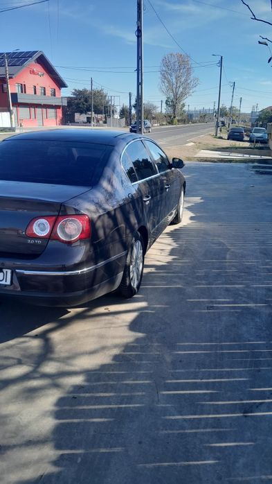 Vând Volkswagen Passat, motor 2.0,140 cai, interior alcantara etc