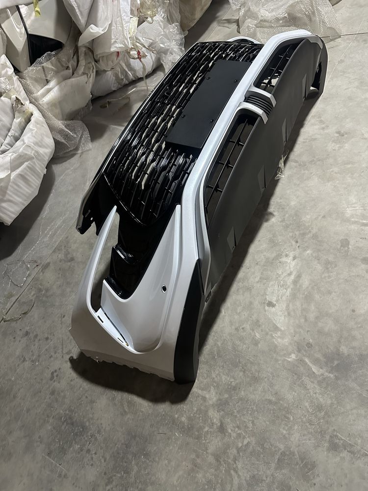 Byd song pro бампер в сборе  оригинал