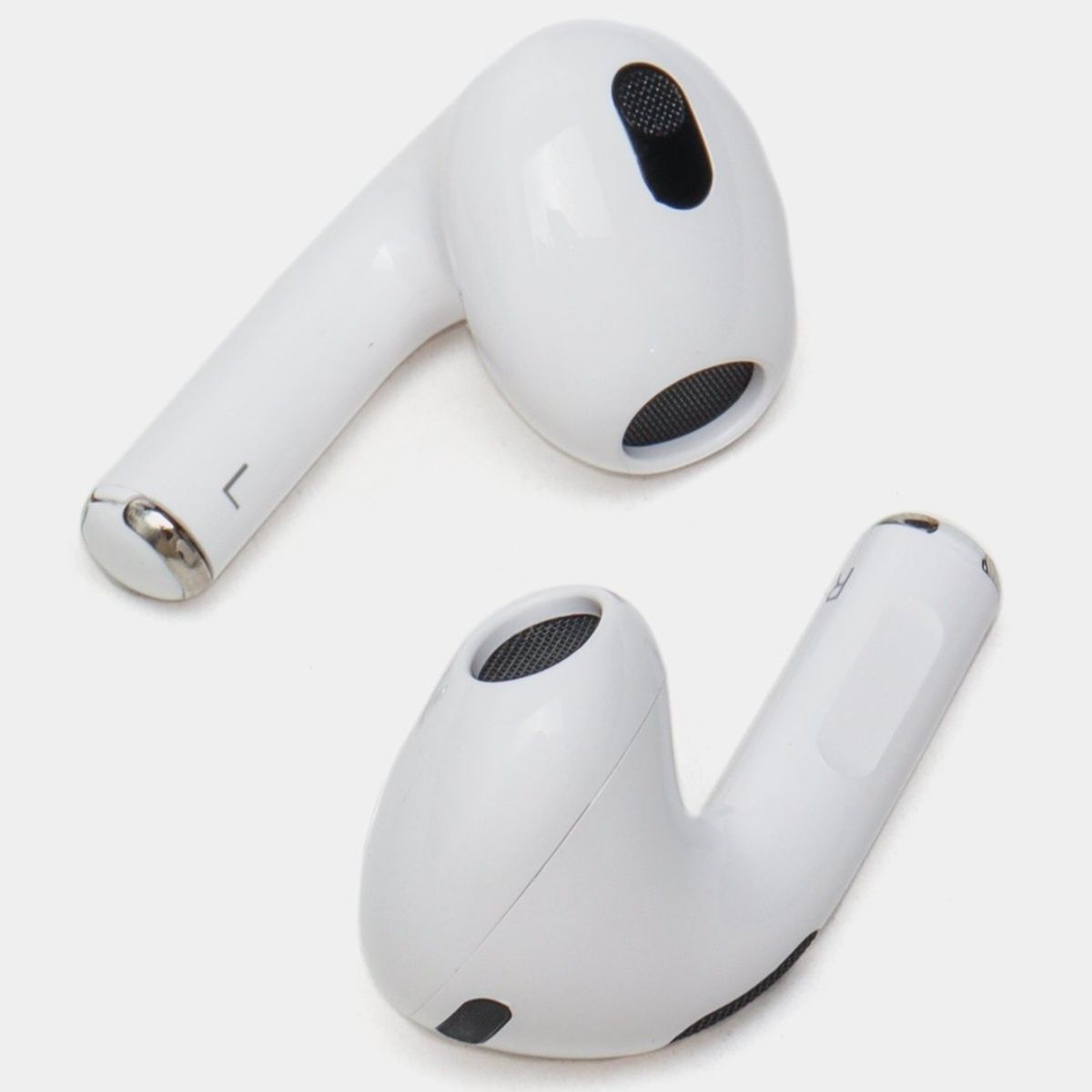 AirPods Pro3 orginal. Zaryadi 10 kunga yetadi, srochni sotiladi!