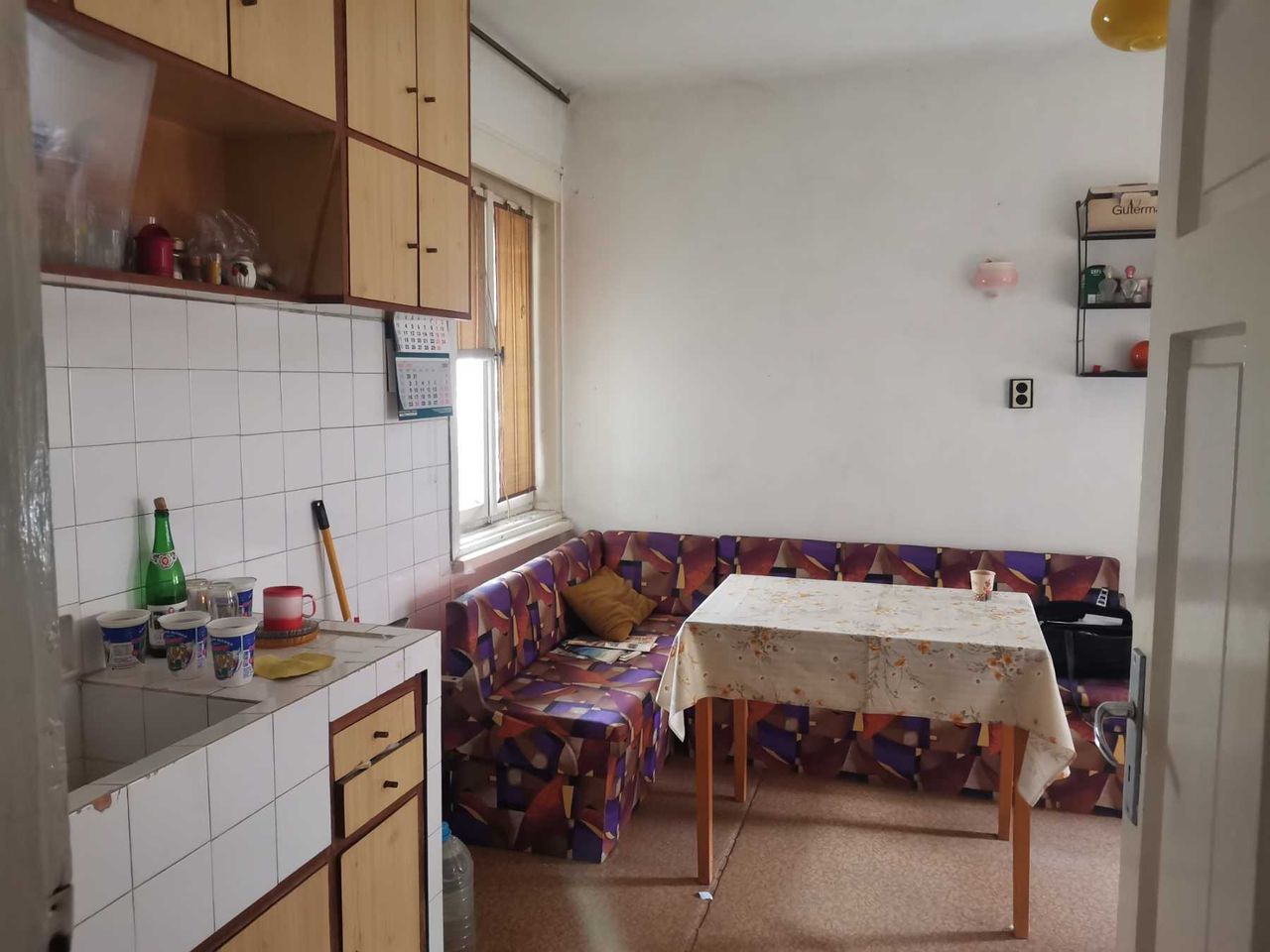 Продава се Етаж от къща в Асеновград - 80 кв.м за 1250 €/кв.м - Снимка #16