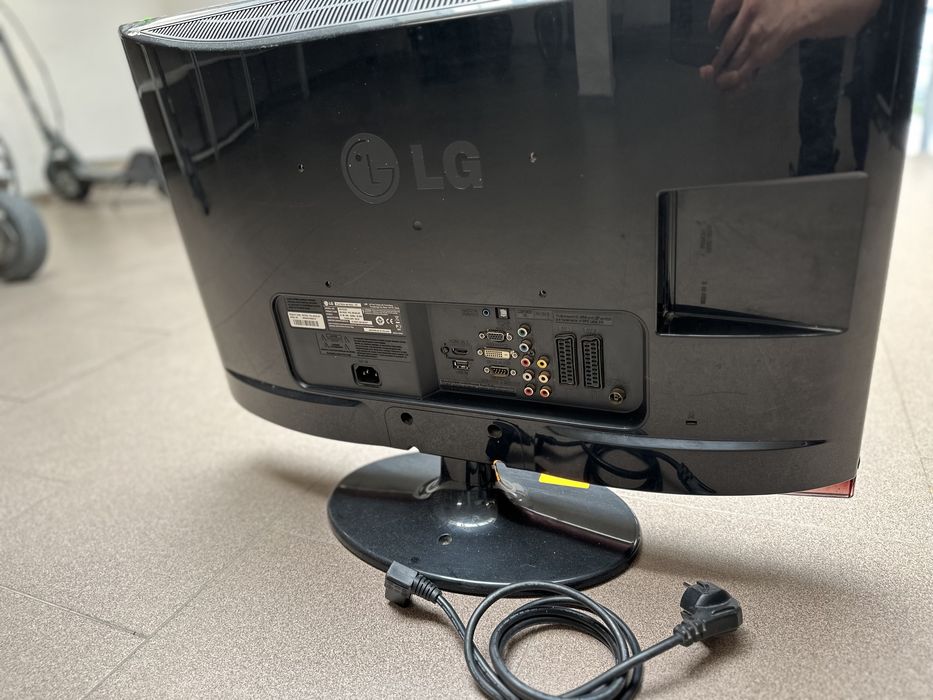 Телевизор LG 32 inch