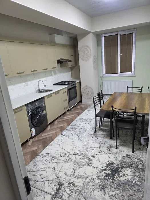 Сдаётся 1х переделан на 2х квартира на 5 этаж орр КРЫТЫЙ