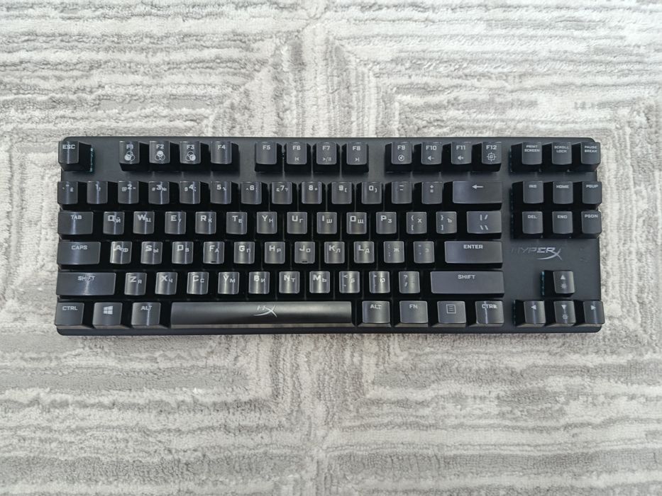 Продам клавиатуру HyperX