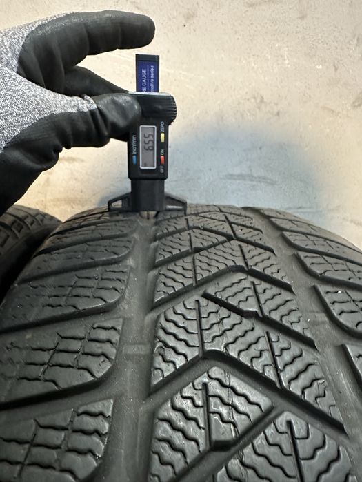 Гуми 255/40/19 PIRELLI Sottozero Winter