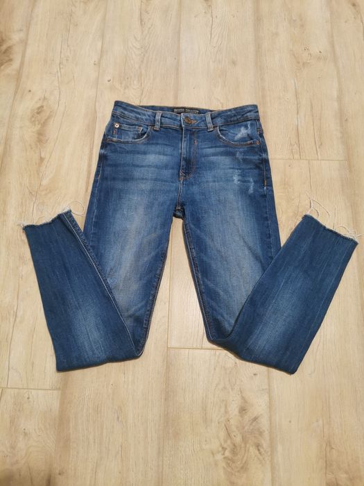 Blugi super skinny Bershka