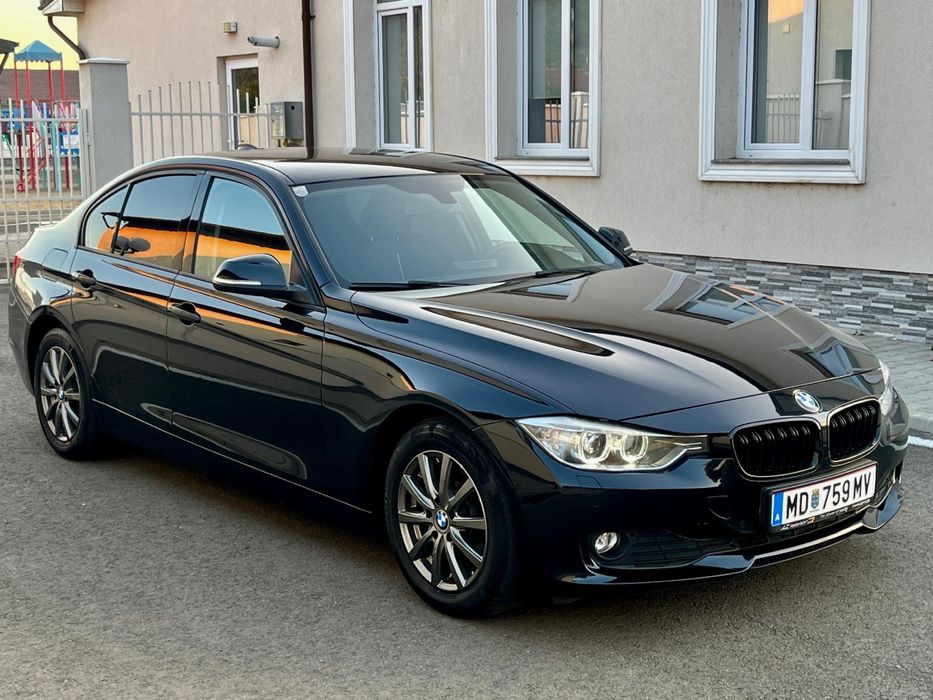 Bmw F30 an 2013 motor 2.0 diesel 183 cp xenon