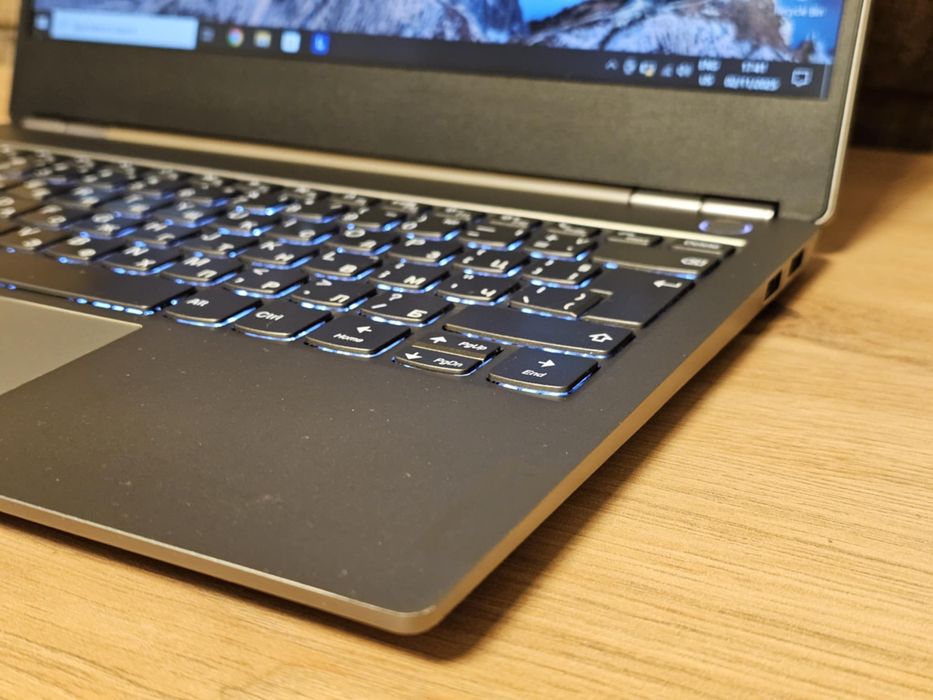 Lenovo ThinkBook 13s
