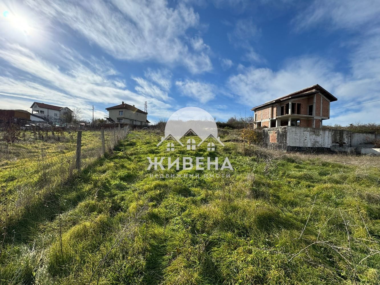 Продавам парцели в с.Близнаци, площ 1253 кв.м