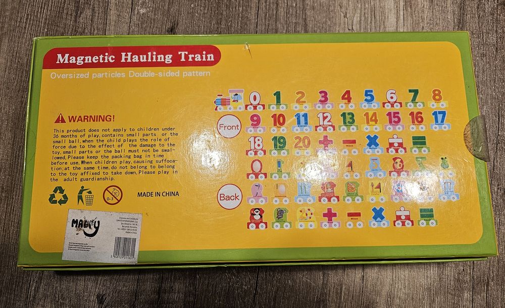 Trenulet magnetic din lemn