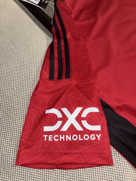 Нова футболна тениска на Manchester Unated