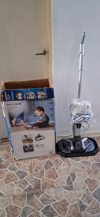 Bissell puternic SpinWave cordless electric mop ,acumulator Excelent