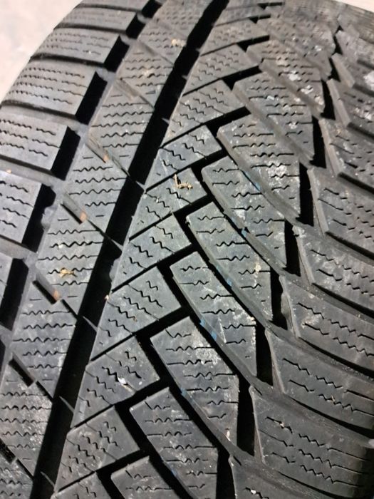 2 anvelope iarnă 245 40 R19 Continental