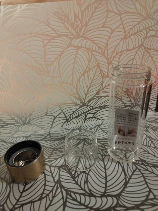 Стъклена чаша за чай с метален дифузер цедка