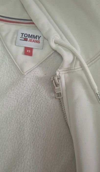 Hanorac Tommy Hilfiger/Tommy Jeans Alb - marime XS pret magazin:400RON