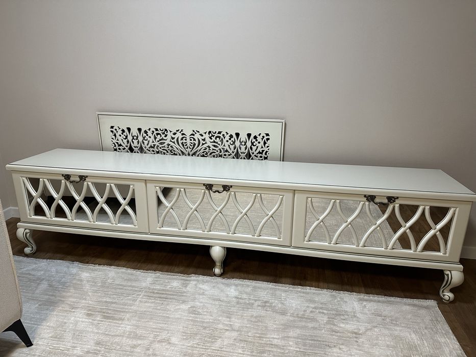 продам тумбу , консоль