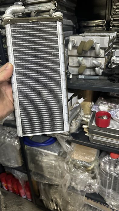 Продам печной радиатор на Lexus Rx300, gs190, gs160, Ls460 оригинал