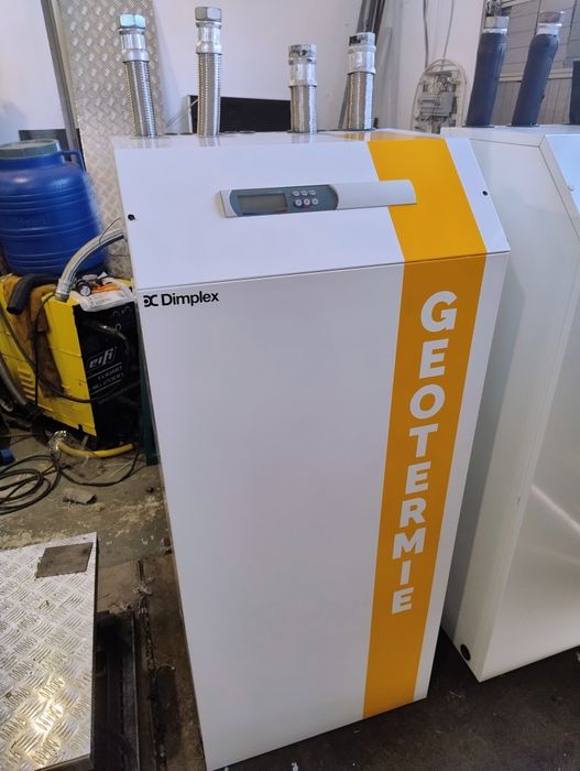 Pompă de căldură Dimplex apă-apă 20 kW – stare excelentă