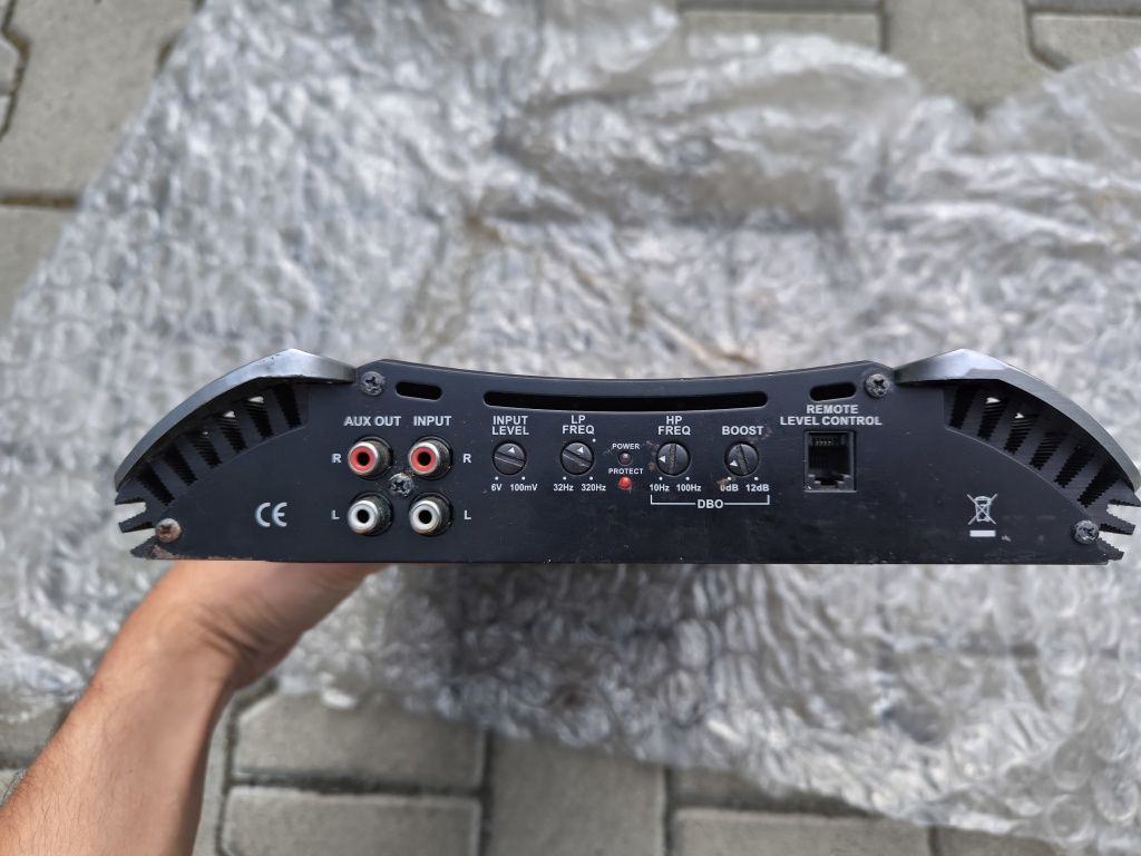 JBL - 15" БАС и усилвател - 300 ЛВ