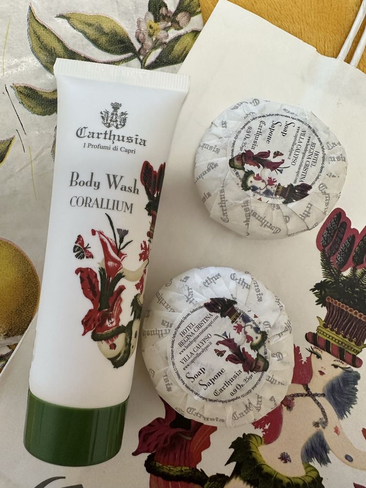 Carthusia Capri Corallium travel set от душ гел и две сапунчета