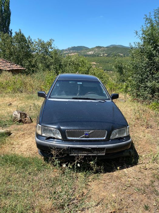 Volvo v40 на части всичко е налично
