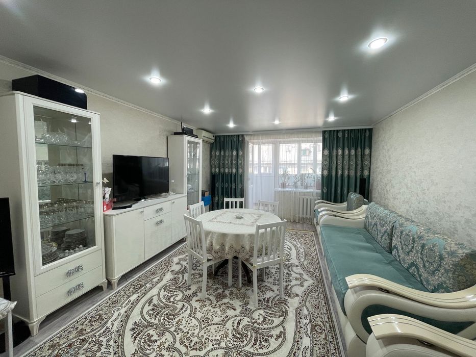 Продам 3-ком квартиру с евроремонтом р-он Колхозного рынка